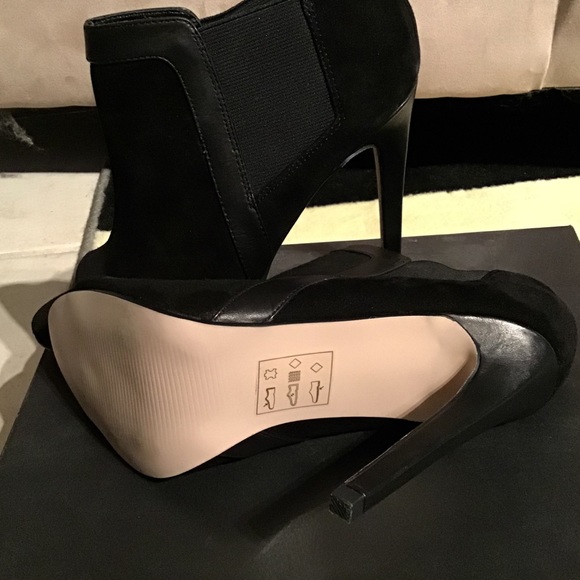 Women’s boots - Picture 3 of 3